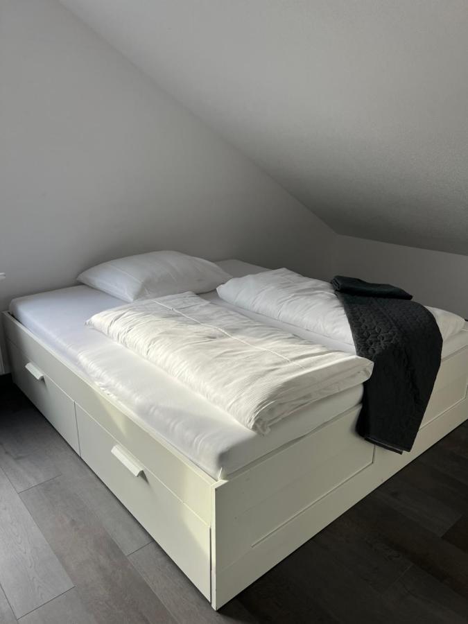 Unique Geraeumige 2 Zimmerwohnung In Tuttlingen Mit Netflix, Sauna Und Fitness Exterior foto