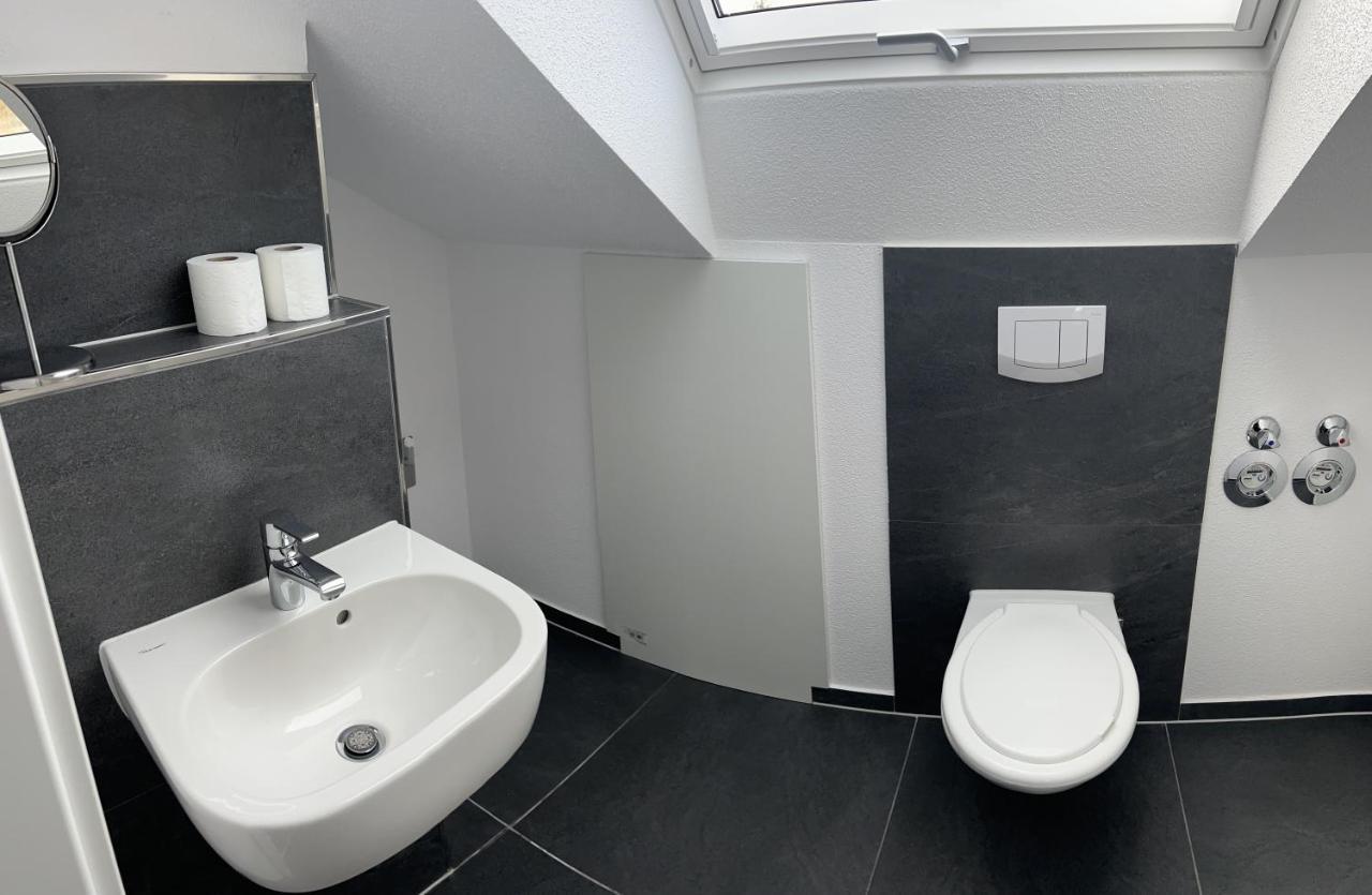 Unique Geraeumige 2 Zimmerwohnung In Tuttlingen Mit Netflix, Sauna Und Fitness Exterior foto